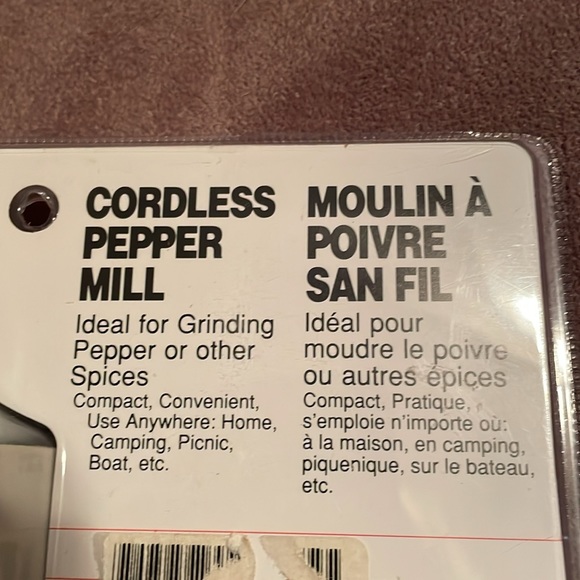 Vintage 90’s Salton cordless pepper mill NWT - Picture 2 of 7
